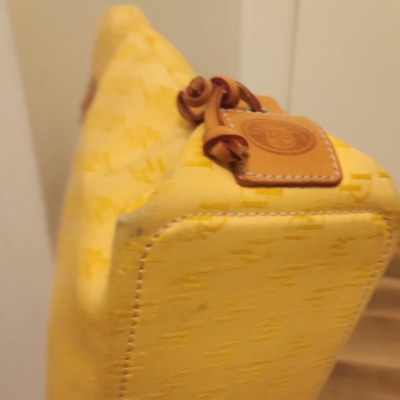 Dooney & Bourke Y2K Yellow Logo Canvas Tote Tan Leather Trim Vintage - Picture 6 of 13